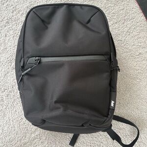 AER City Pack Black